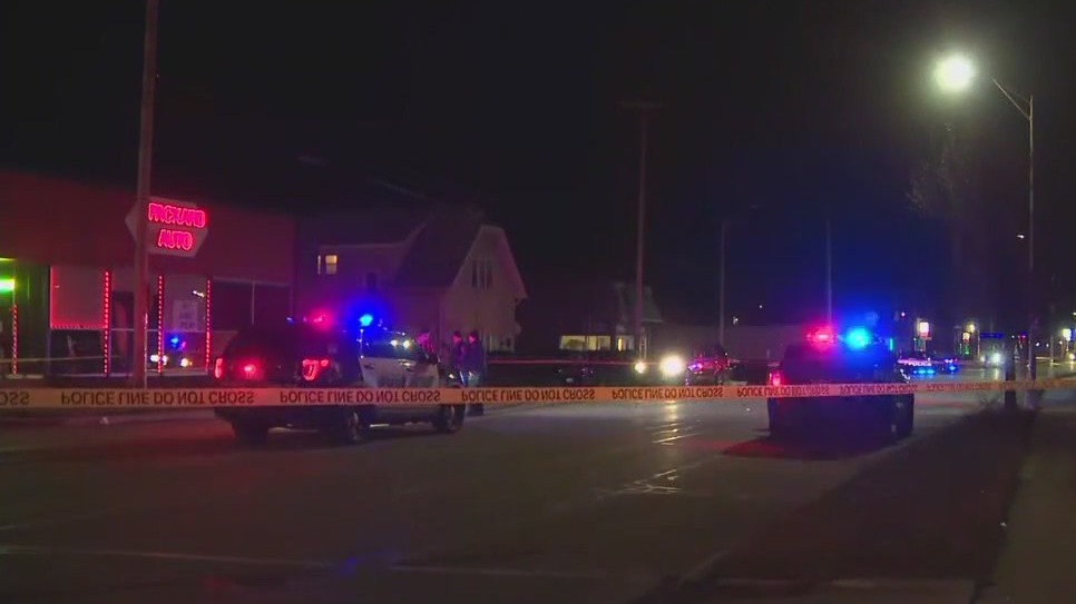 Cudahy shooting, man dead at scene